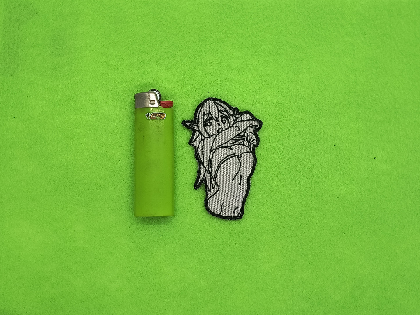 Budget elf underboob